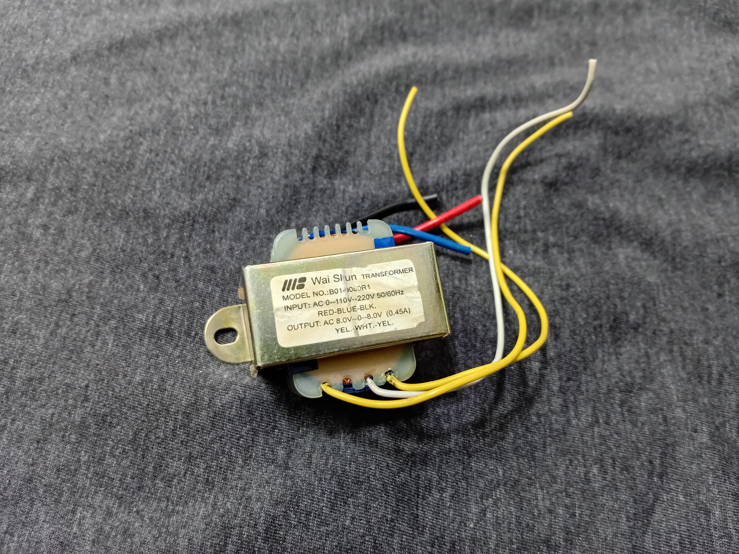 ترانس اصلی مسی سالم 8 ولت