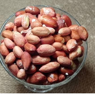 بادام زمینی اصل و خوش طعم استانه اشرفیه