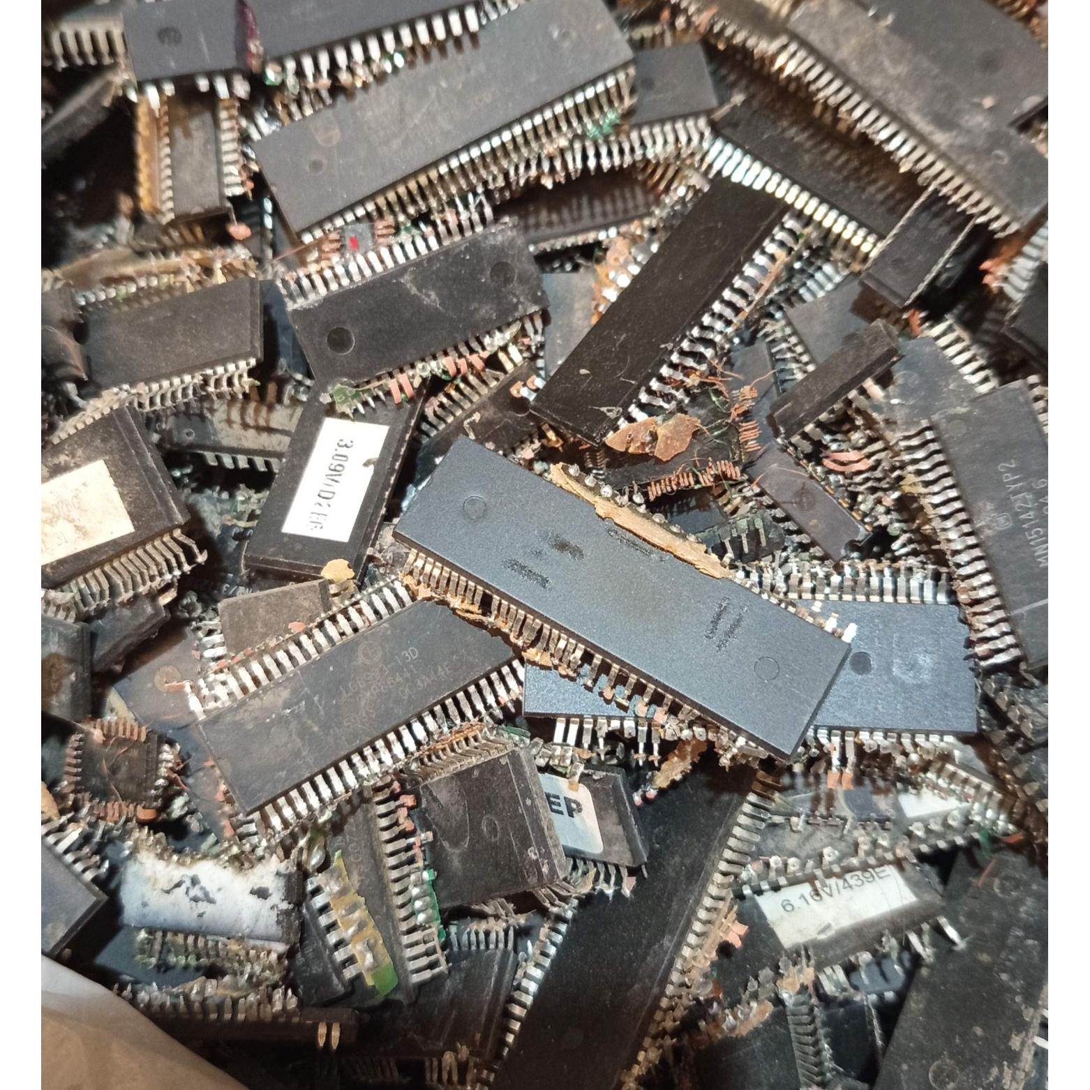 3 کیلو 200گرم ایسی خرچنگی