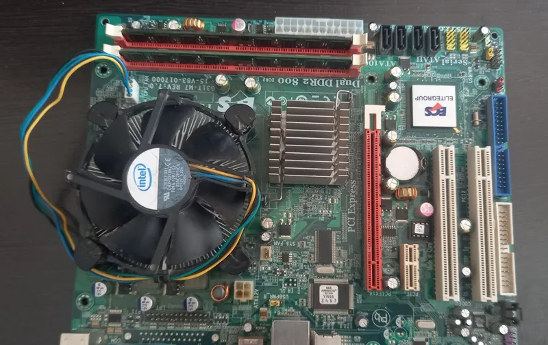 باندل مادربرد ddr2 استوک