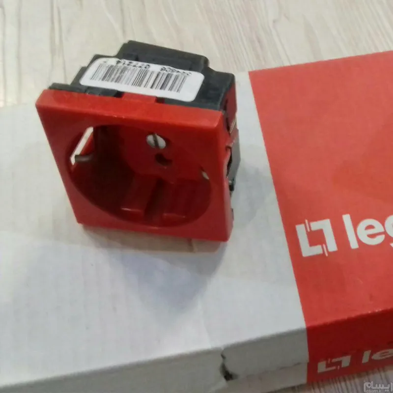 پریز قرمز رنگ ups لگراند فرانسه مدل موزاییک