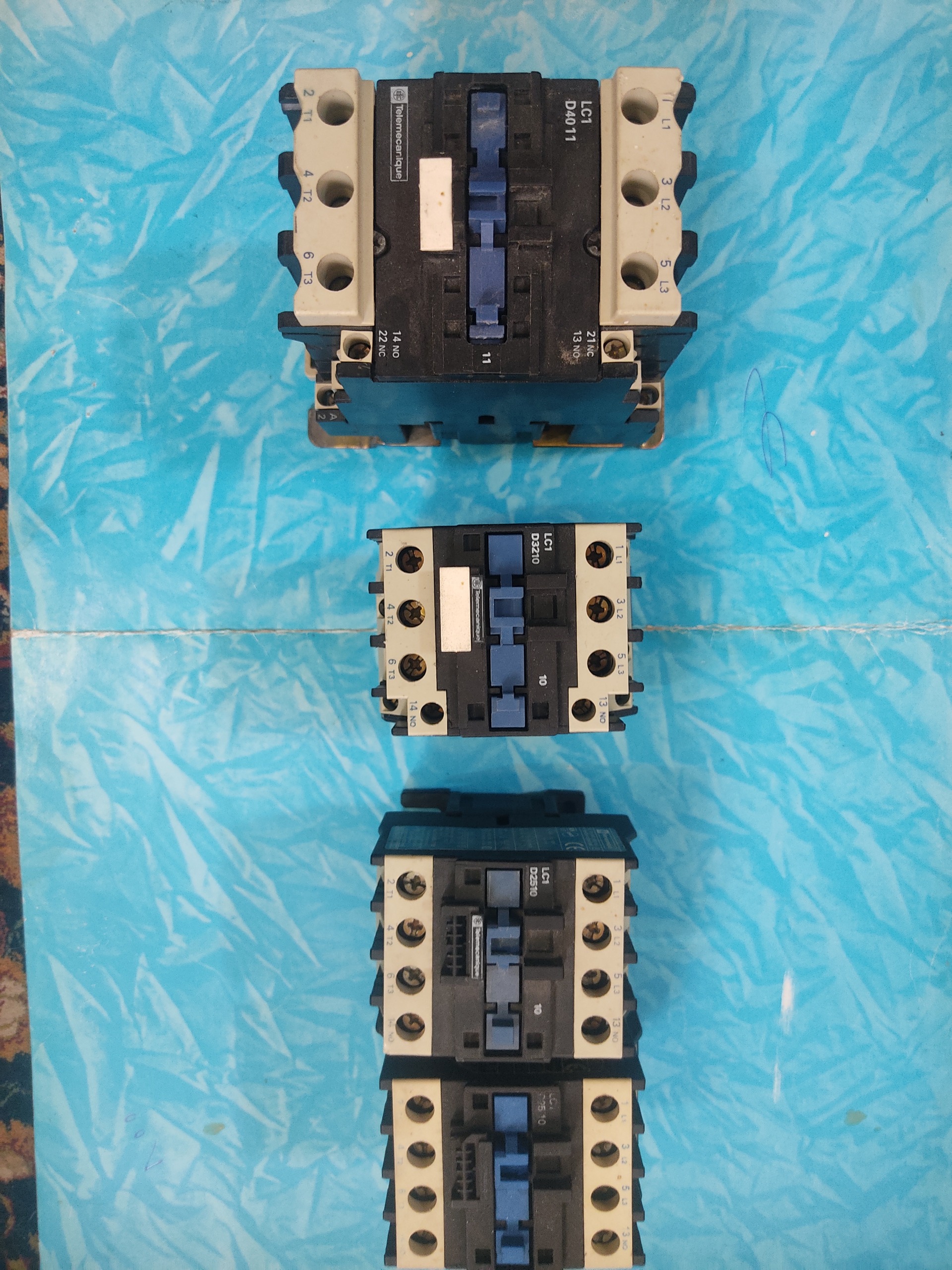 سه کنتاکتور تله مکانیک اصل فرانسه قدیمی