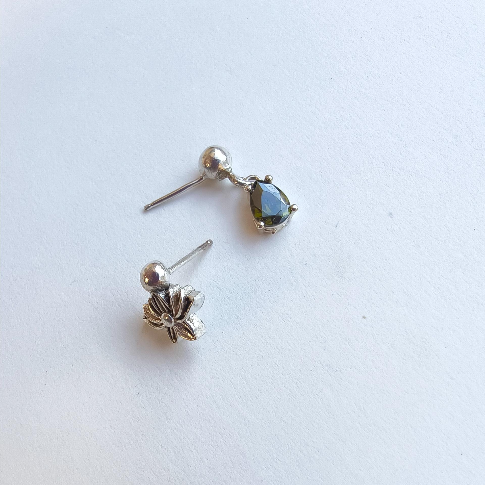 گوشواره نقره 925 نامتقارن