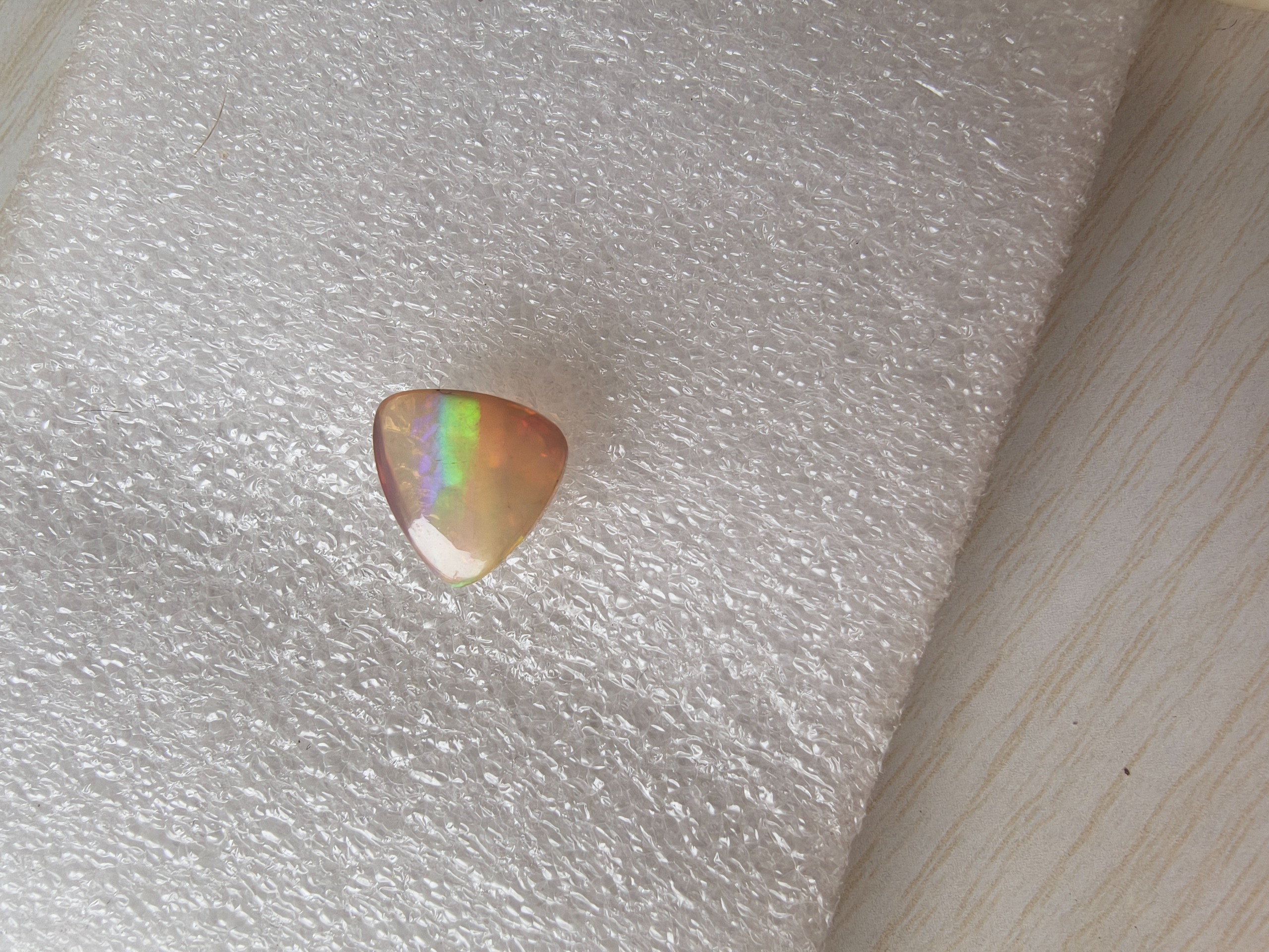 اپال اتیوپی خوشرنگ