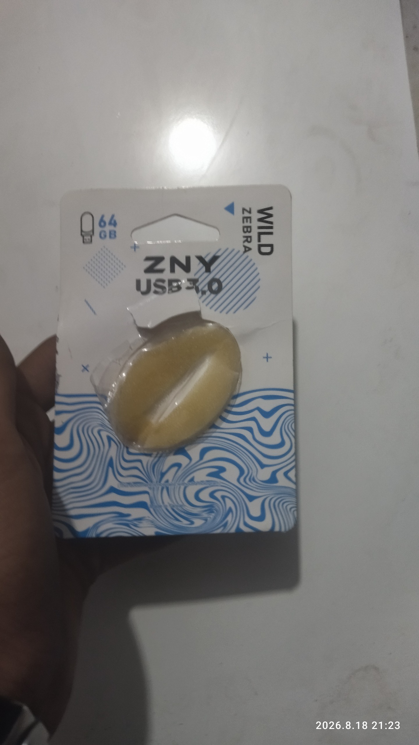 یک عدد کارتون فلش جهت استفاده از گارانتی