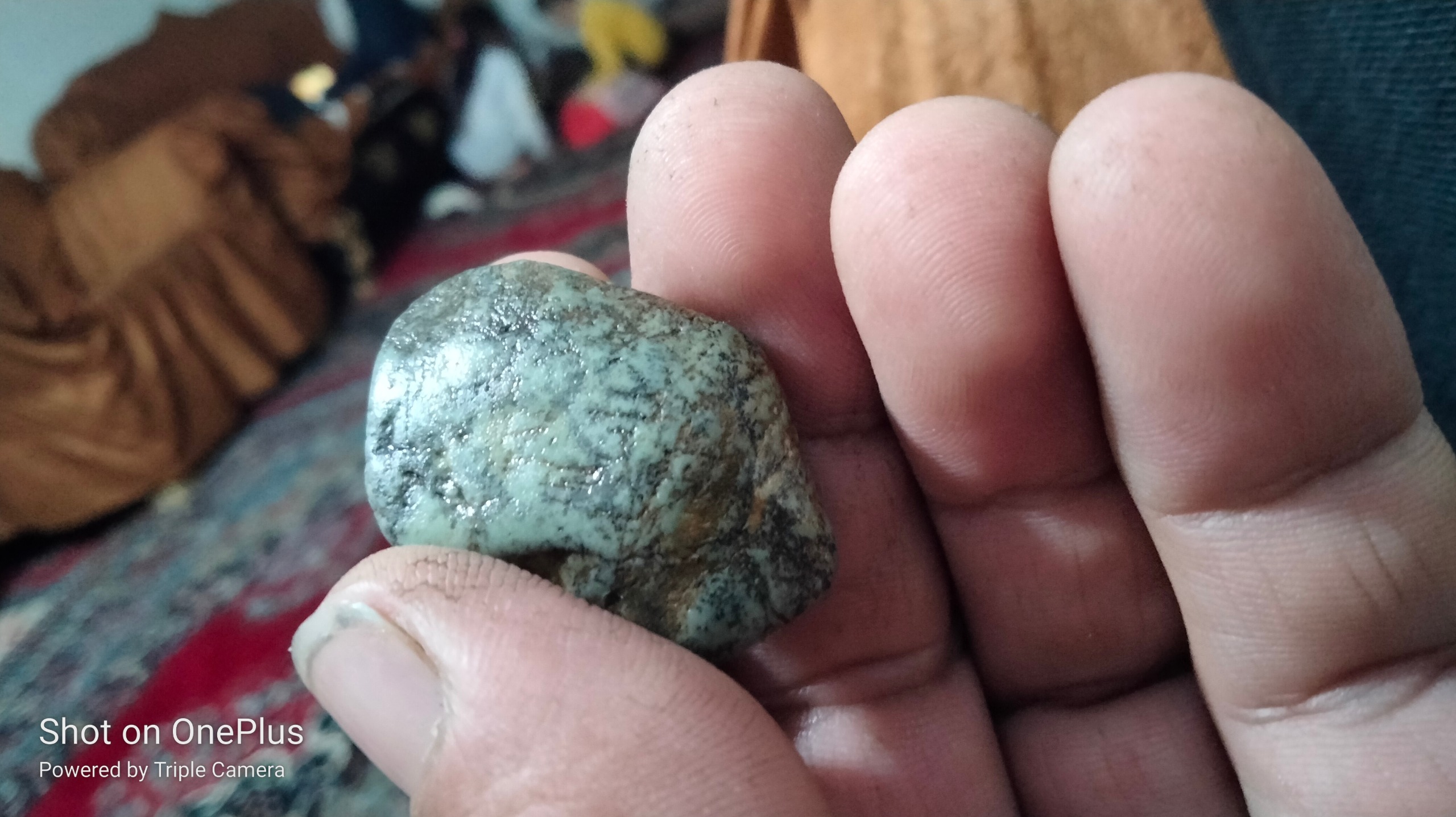 سنگ عجیب خطی طبیعی نایاب توضیح داره