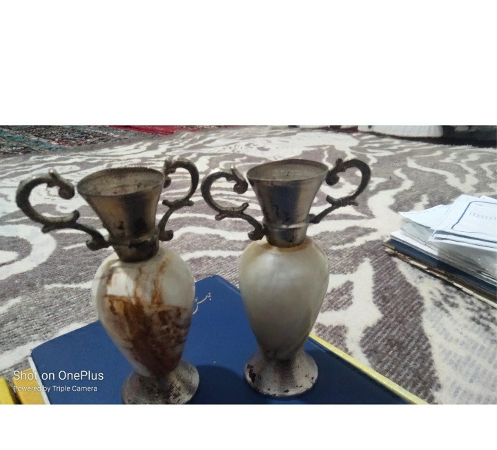 گلدان برنجی سنگ مرمرپهلوی توضی داره