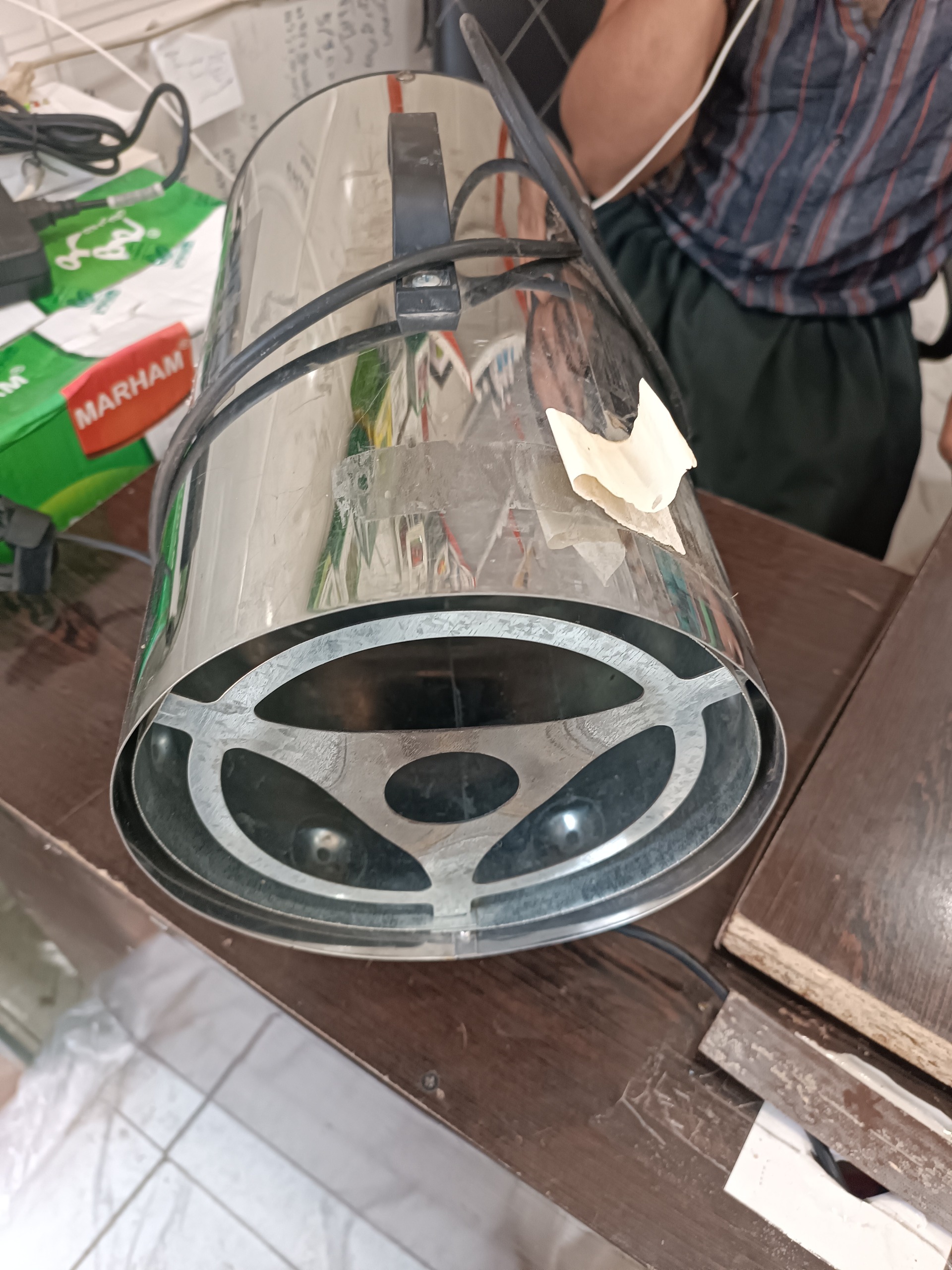 بخاری برقی آینهل آلمان HGG 110/1