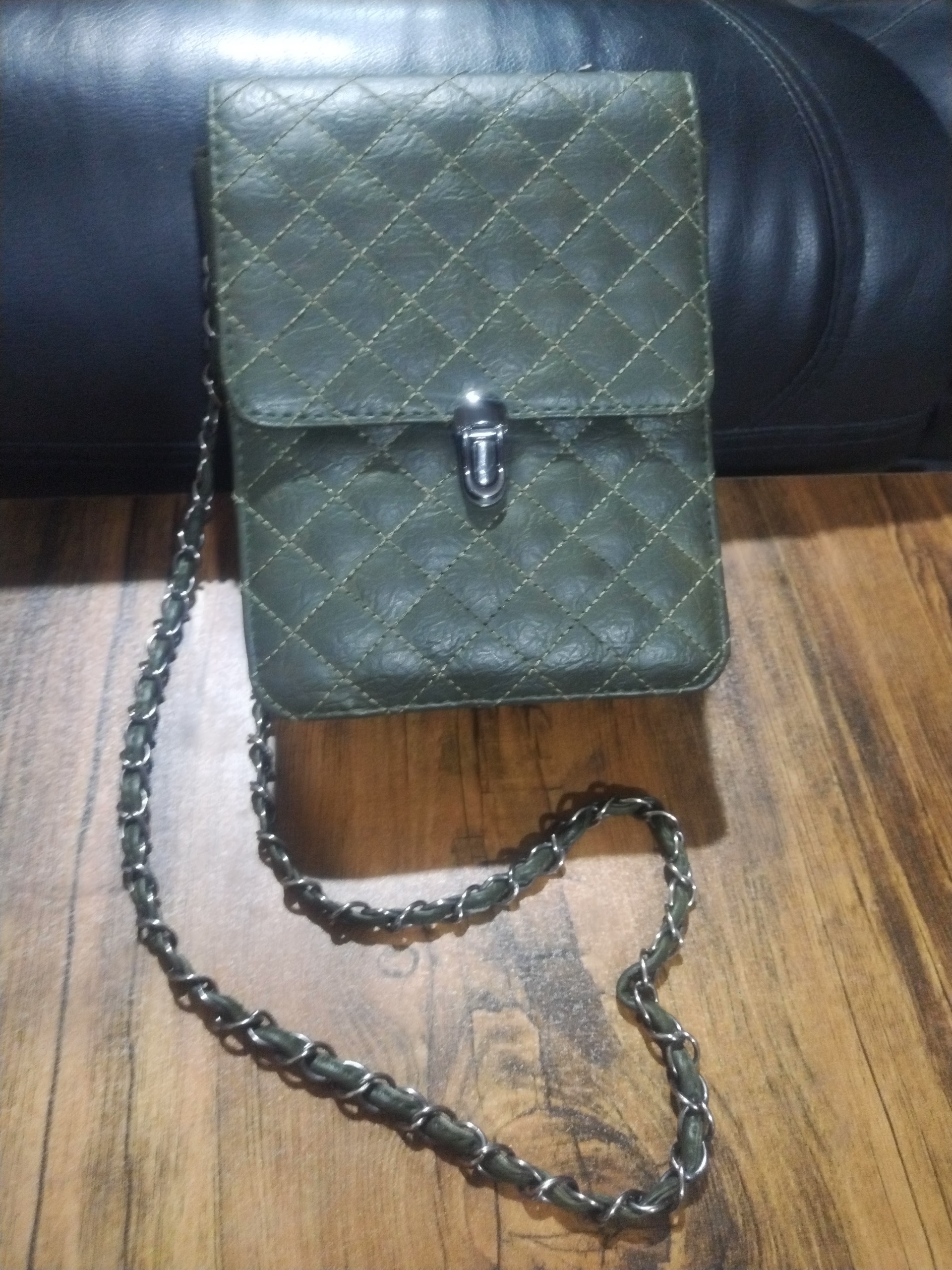 کیف شیک با بند زنجیری