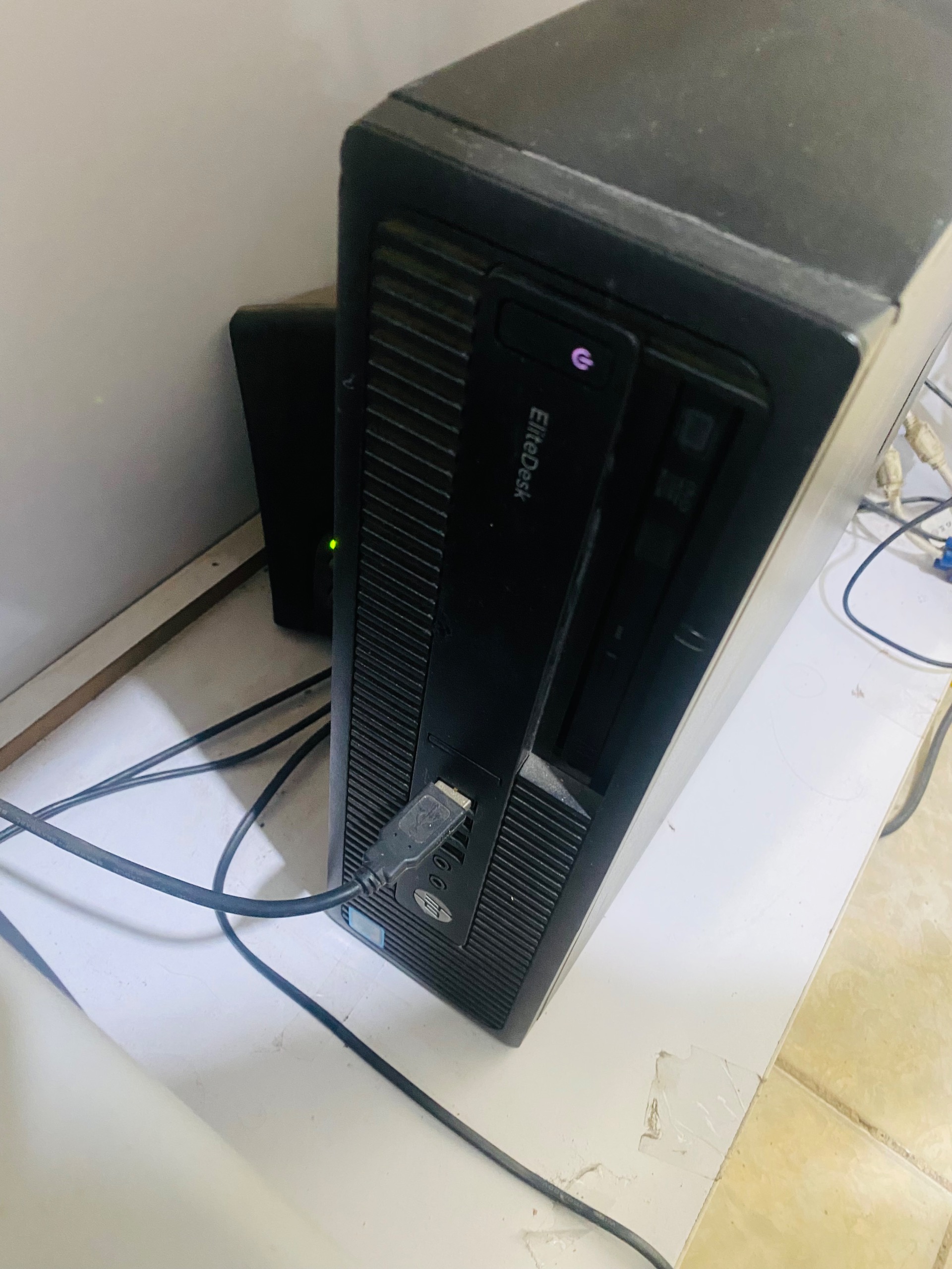 HP 705 G2 SFF کیس قدرتمند
