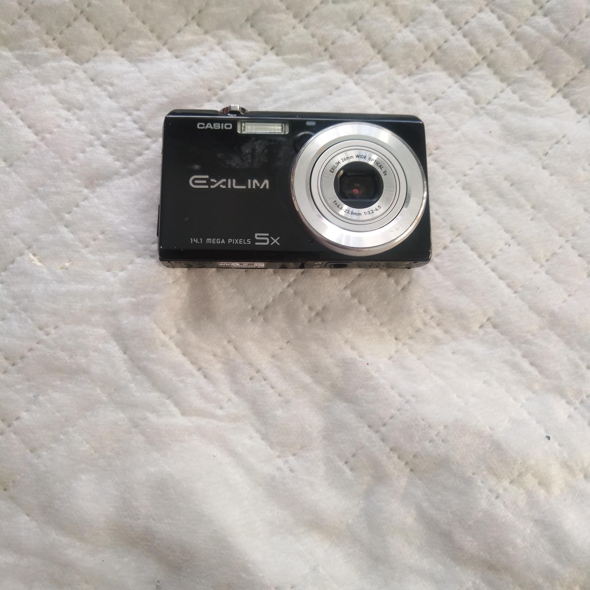 دوربین عکاسی کاسیو