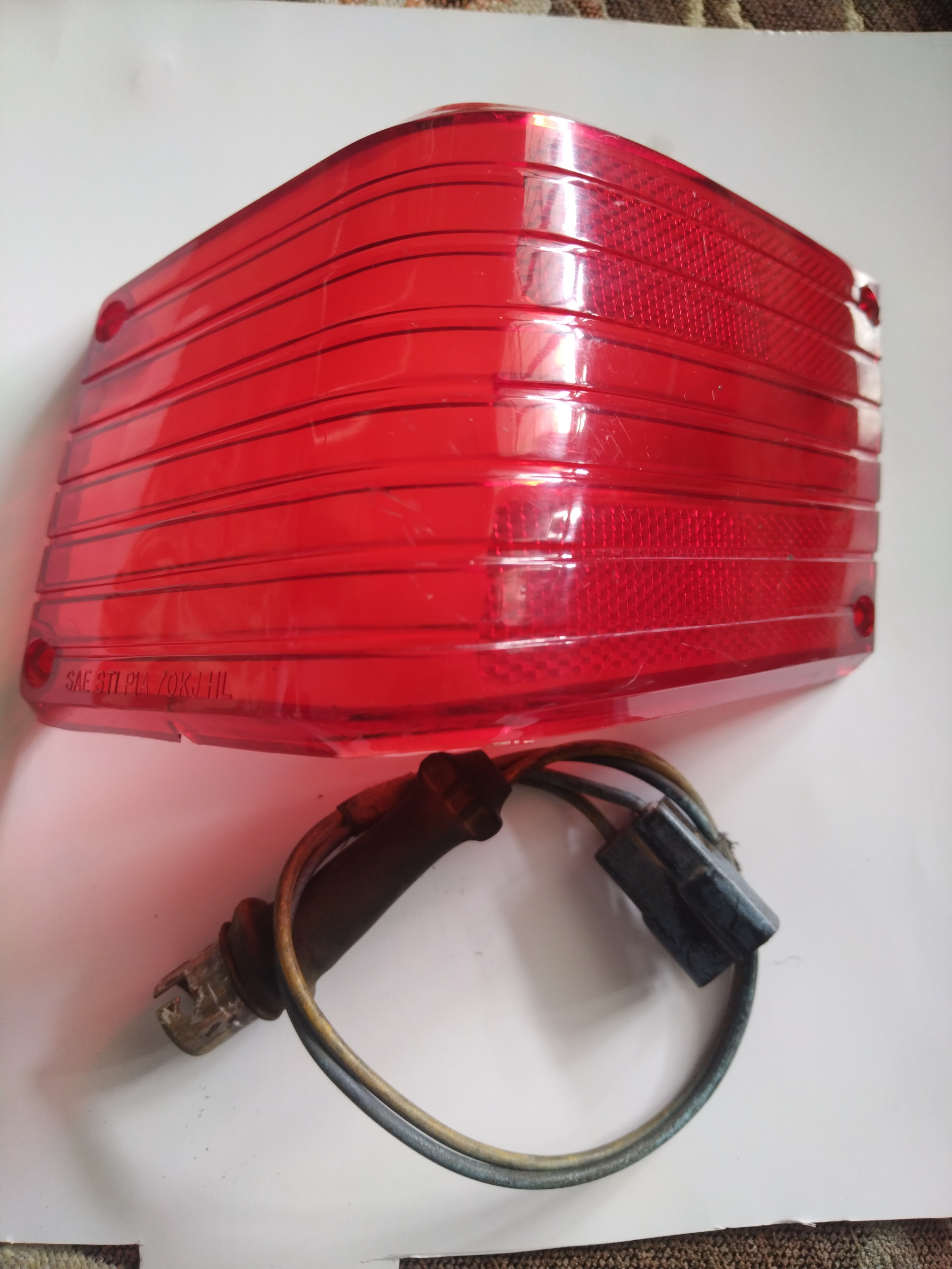 طلق خطر عقب جیپ آمریکایی