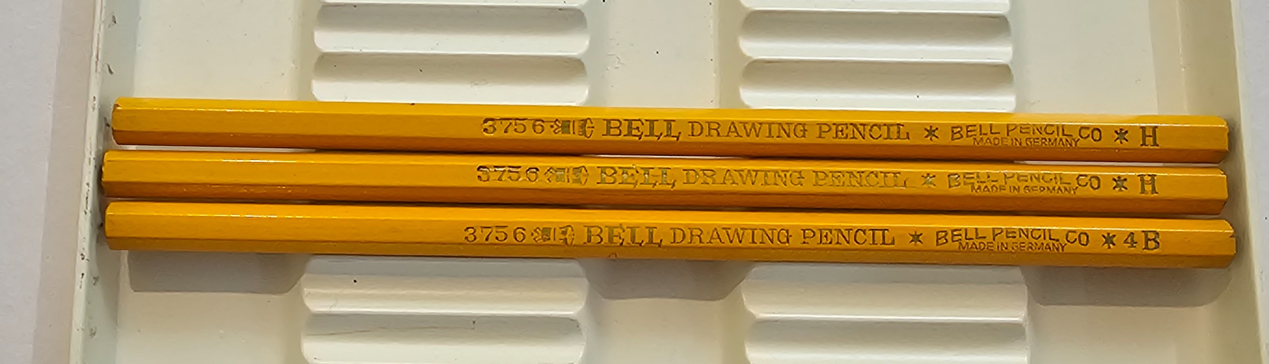 مداد طراحی BELL قدیمی المانی