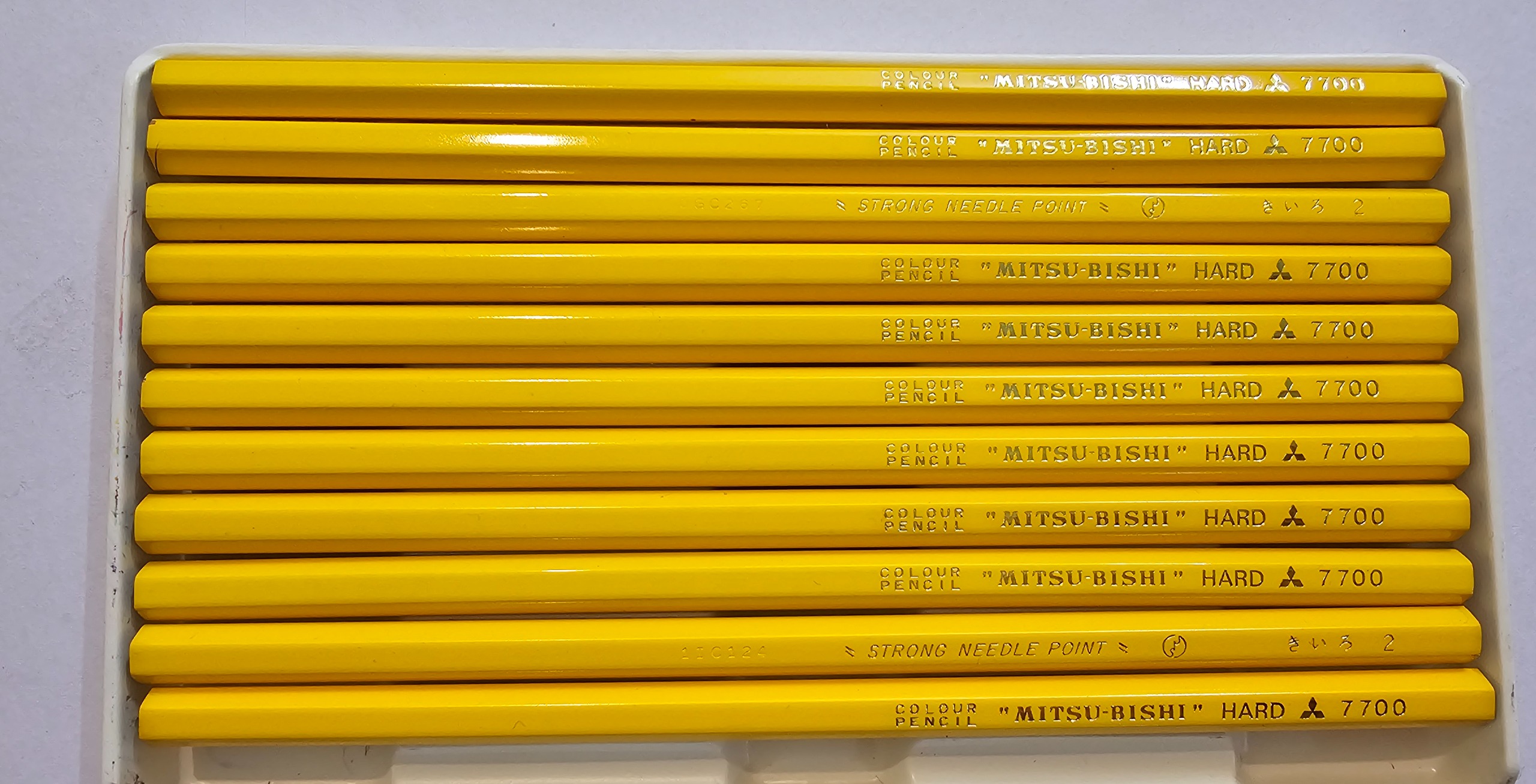 مداد زرد رنگ میتسوبیشی اصل ژاپن