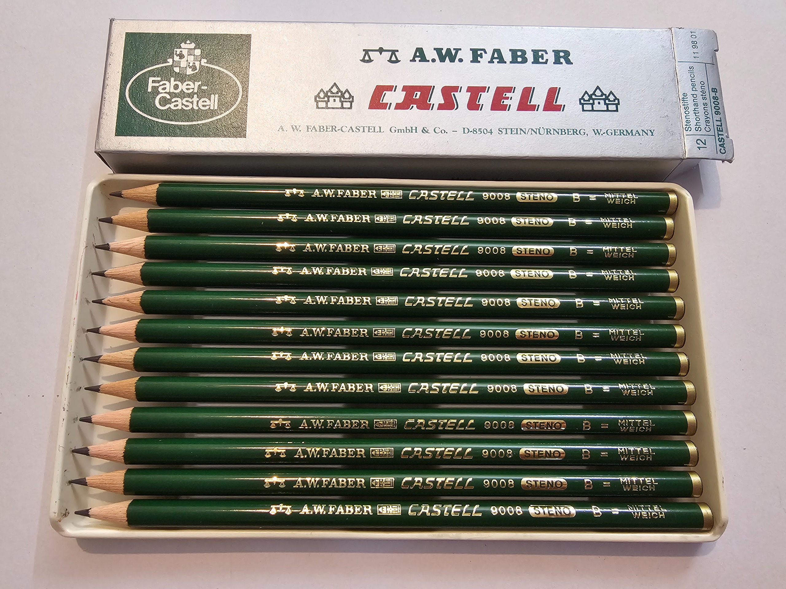 بسته 12تایی مداد طراحی B فابر کاستل