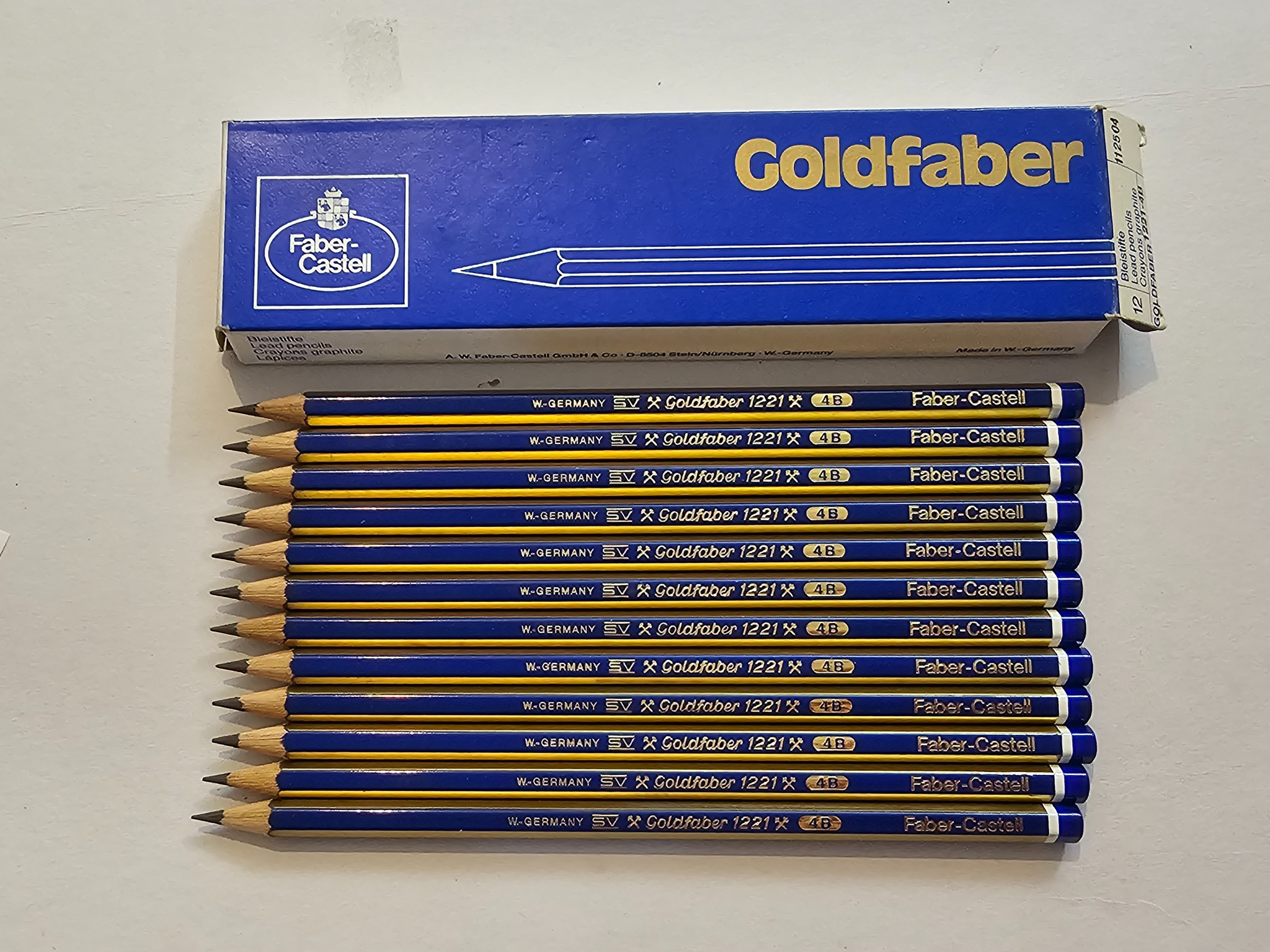 مداد طراحی گلد فابر B4 فابر کاستل آلمان شرقی