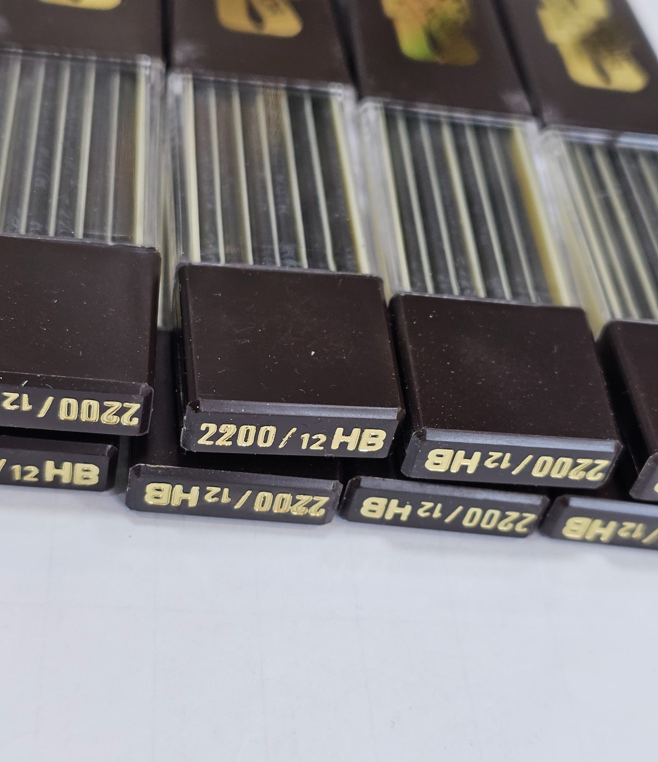 مغز اتود کوه نور 2 میل HB دوازده تایی