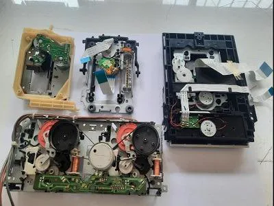 4 عدد دک و لنز ضبط و vcd و dvd و رایتر