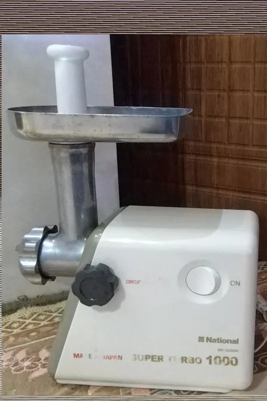 چرخ گوشت ناسیونال اصل ژاپن 1000 وات توان
