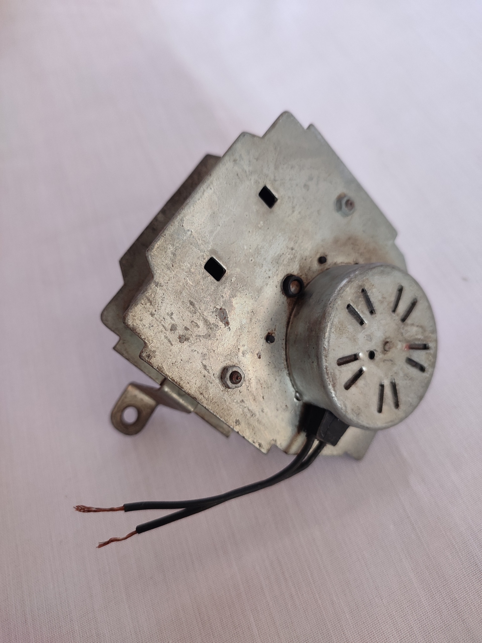 موتور سنکرون  220 ولت گیربکس دار