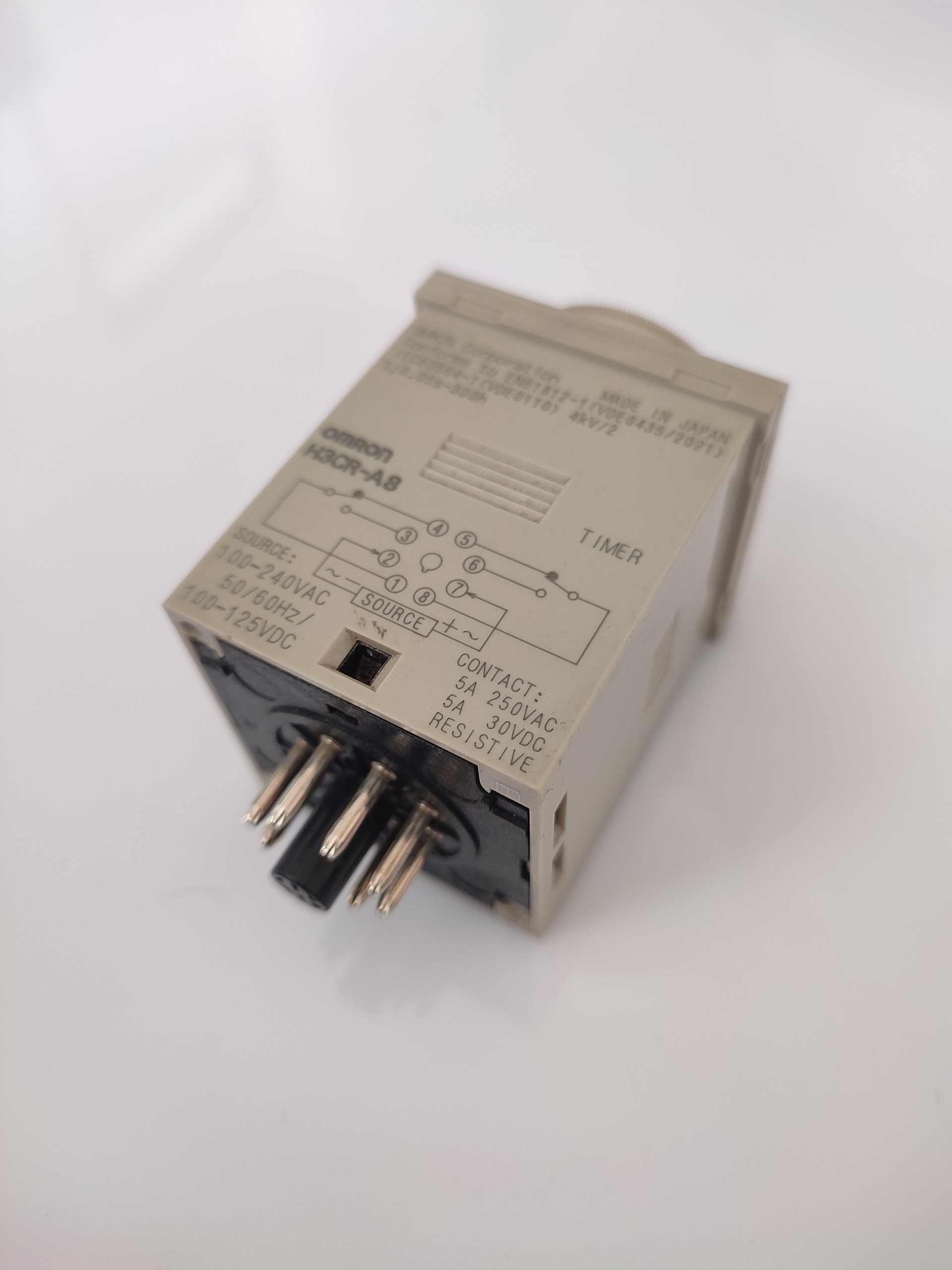 تایمر صنعتی Omron H3CR امرن اصل ساخت ژاپن