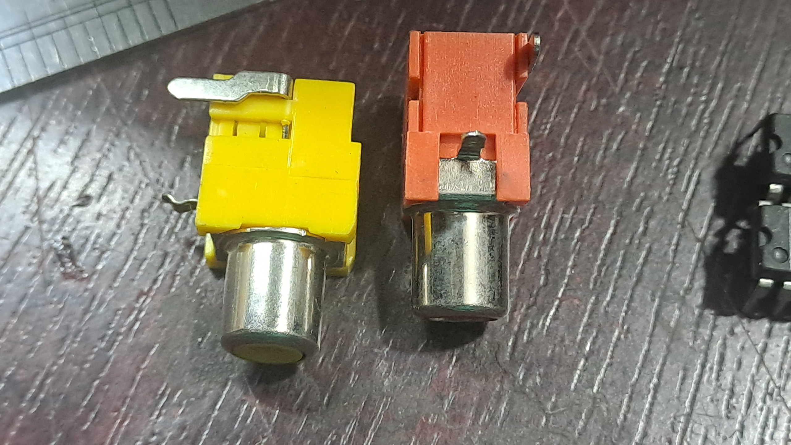 سوکت مادگی روبردی سونی