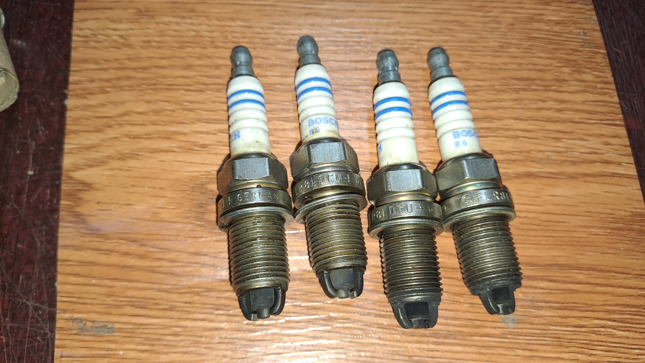 شمع BOSCH دو سوزنه تعداد 4 عدد