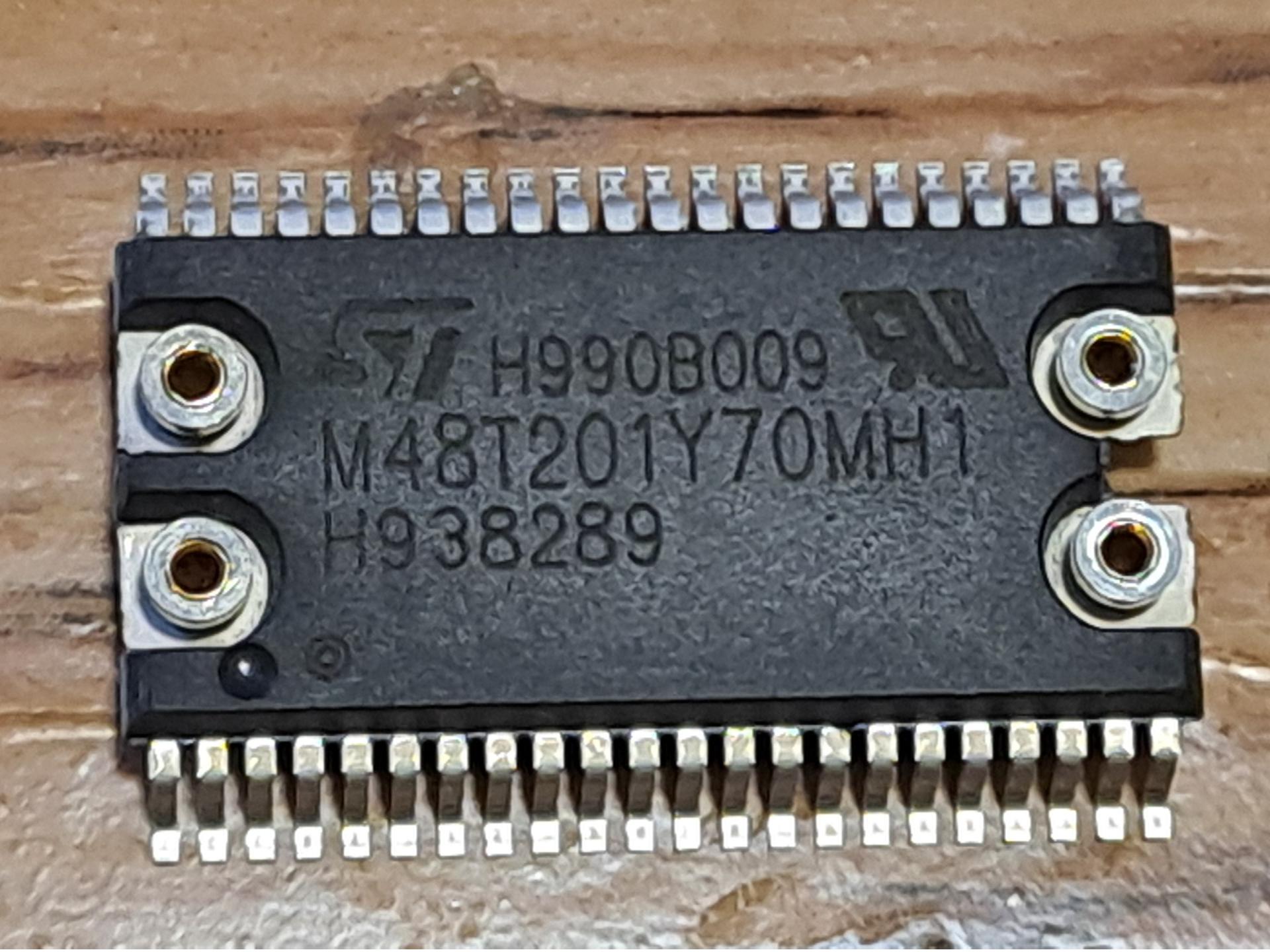 آی سی RTC CLK/CALENDAR  M48T201Y70MH1