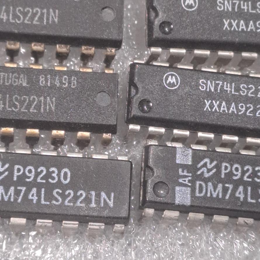 آی سی TTL 74LS221 قدیمی اصل قیمت 2 عدد
