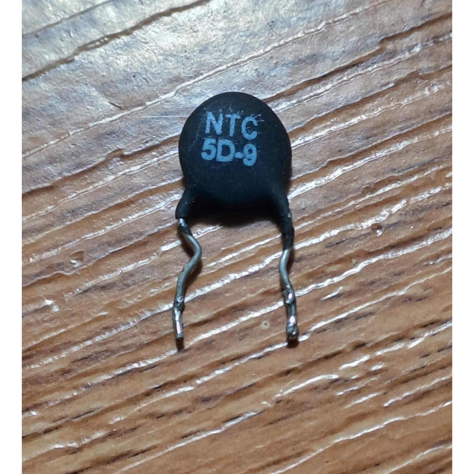 مقاومت حرارتی 4 اهم 3 آمپر