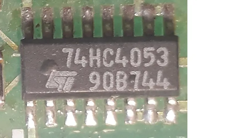 آی سی CMOS CD4053 74HC4053 قیمت 2عدد
