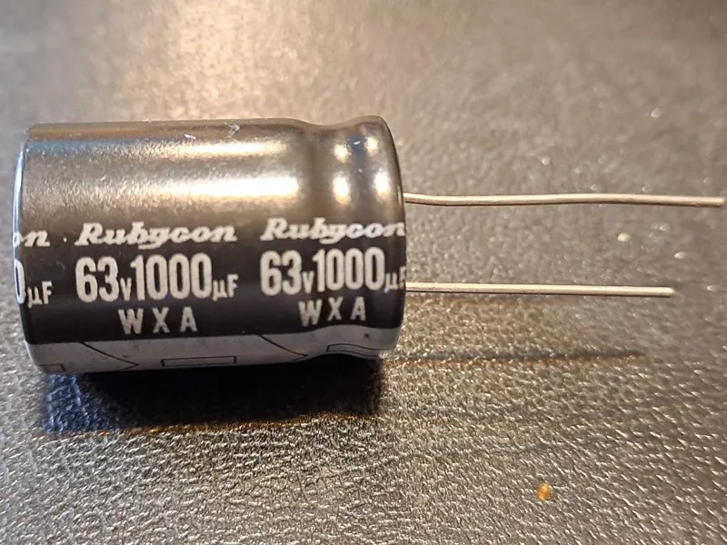 خازن RUBYCON 1000MF 63V