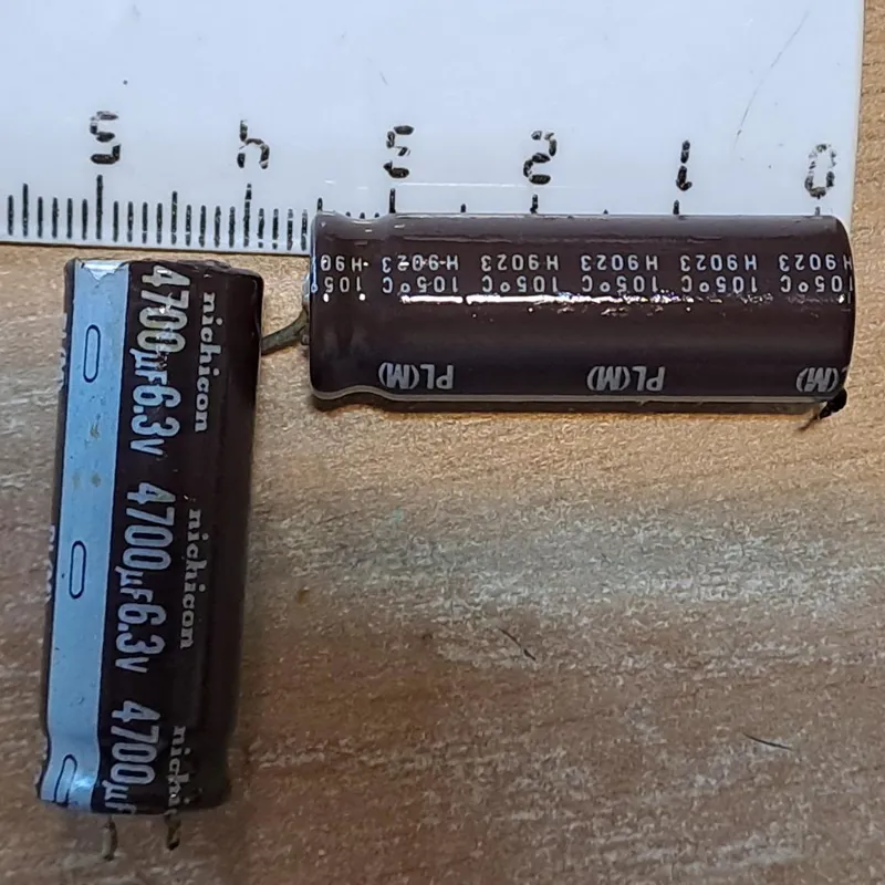 خازن 4700MF 6.3V قیمت 4عدد