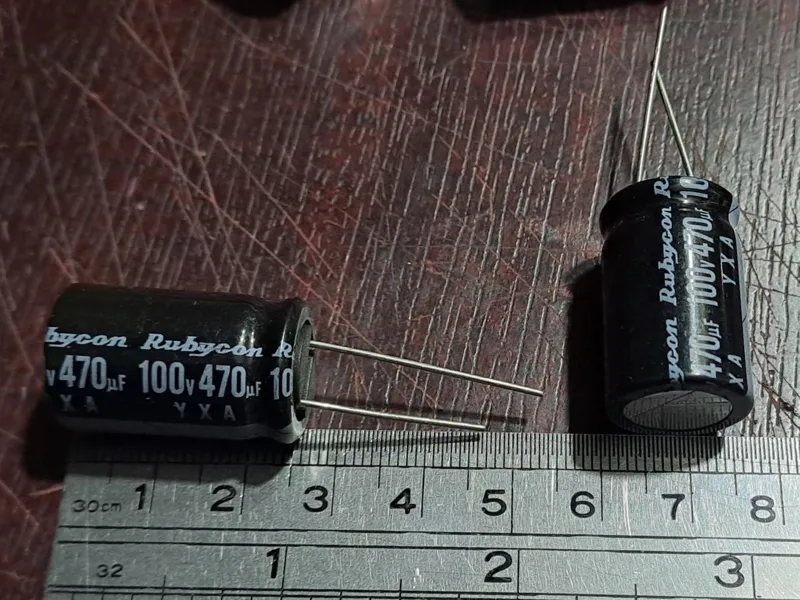 خازن 470mf 100v Rubycon