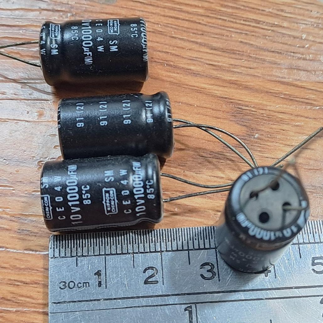 خازن 1000MF 10V قیمت برای 15 عدد
