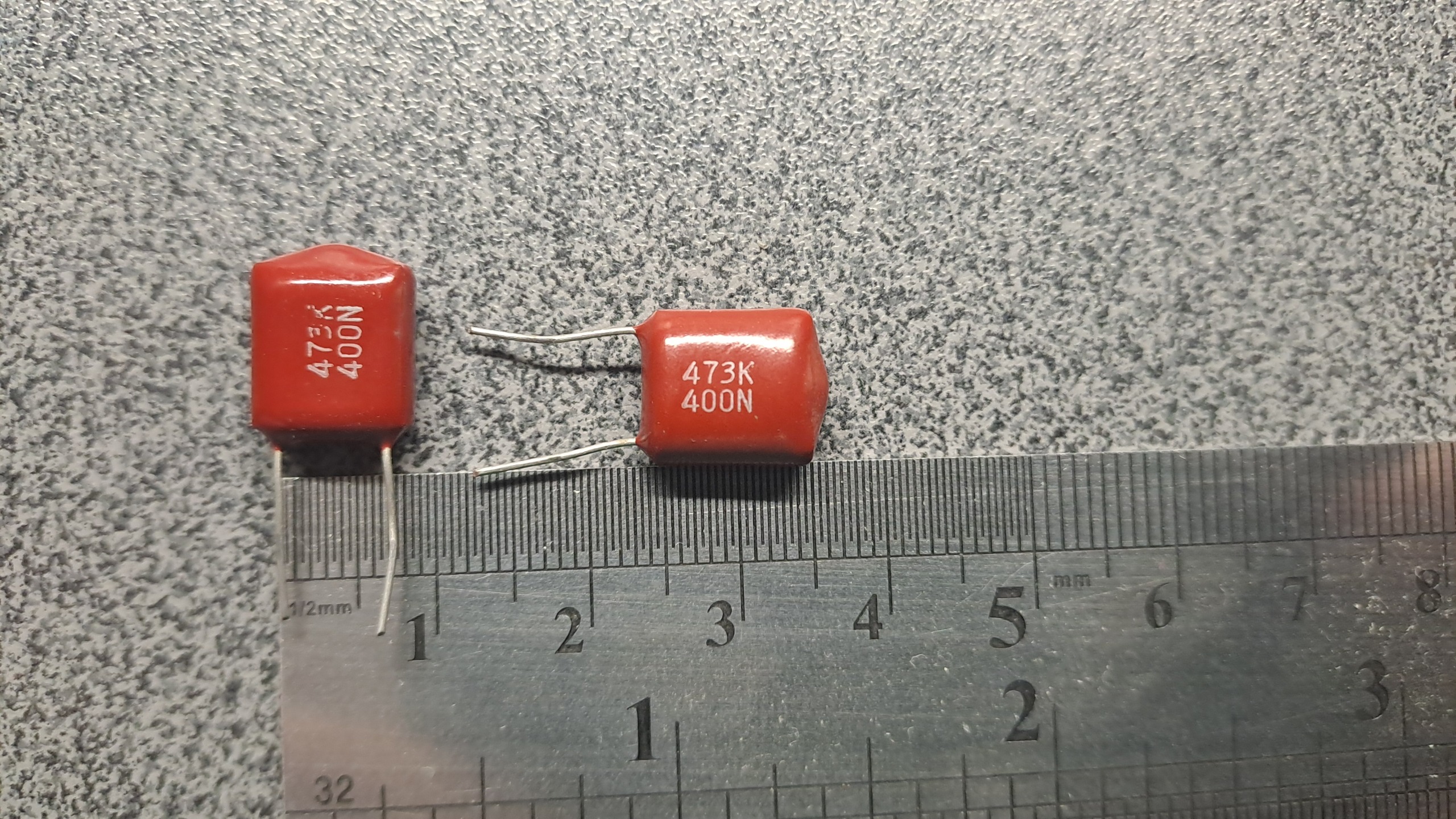 خازد 47NF 400V قیمت برای 2 عدد