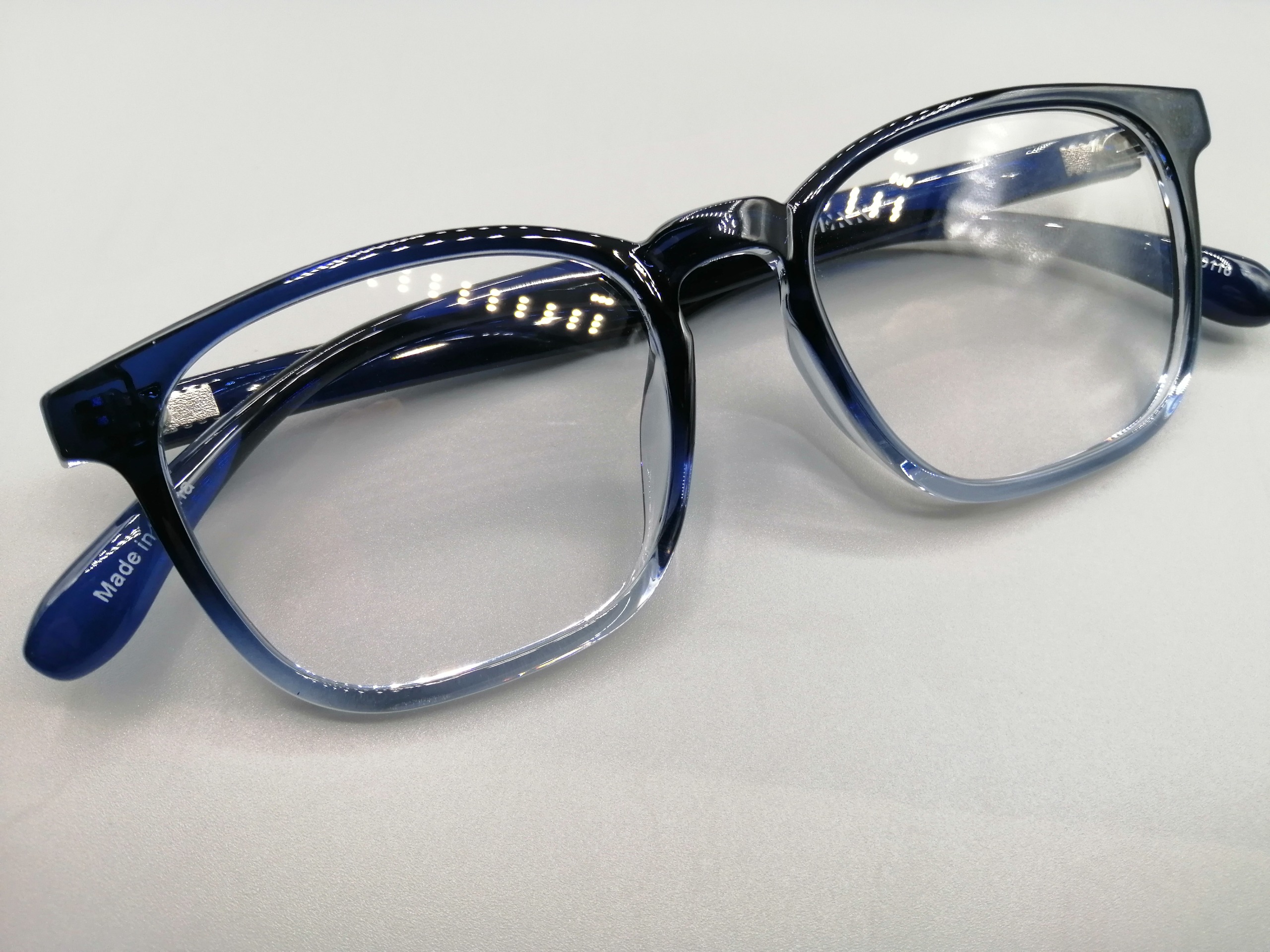 عینک طبی مردانه