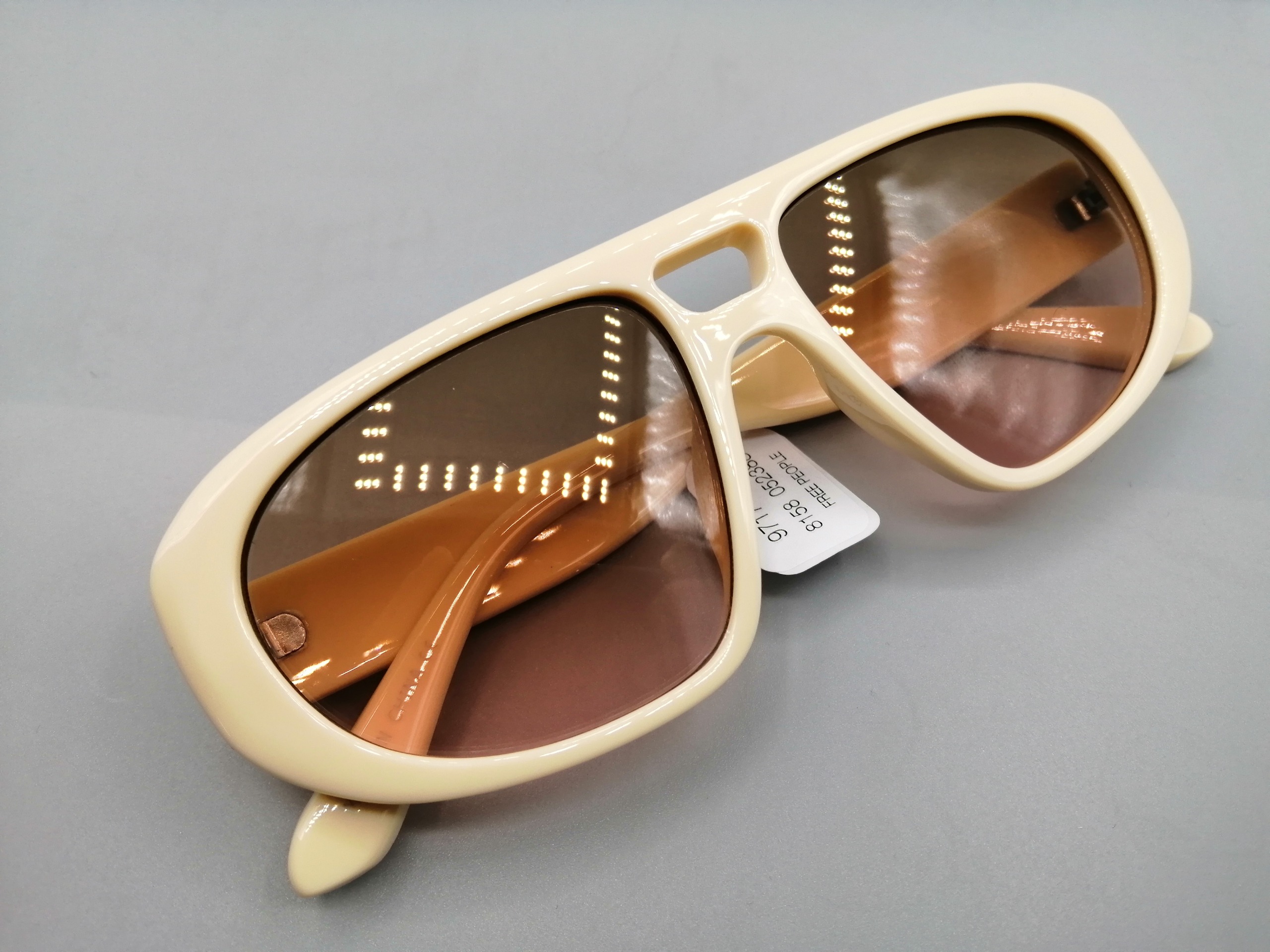 عینک آفتابی زنانه