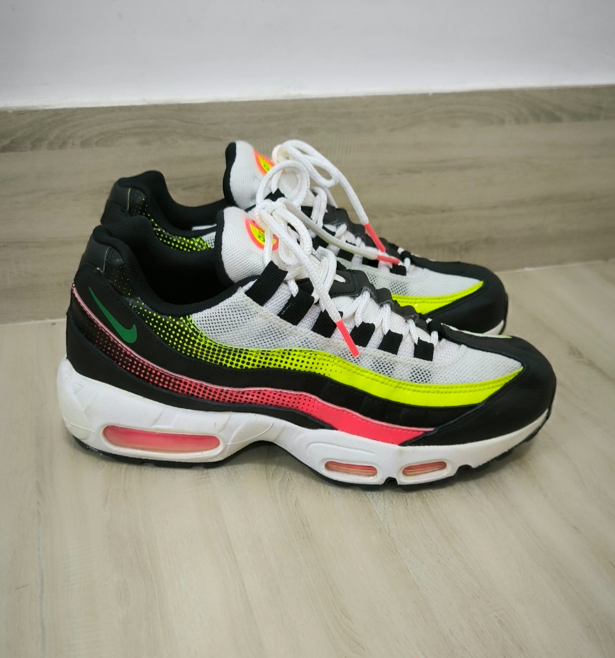 کتونی رانینگ نایکی اورجینال 40ـ40.5