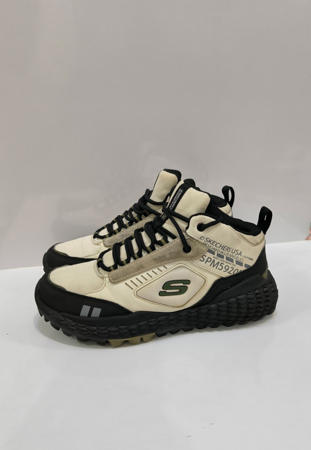 کتونی روزمره اسکیچرز اورجینال