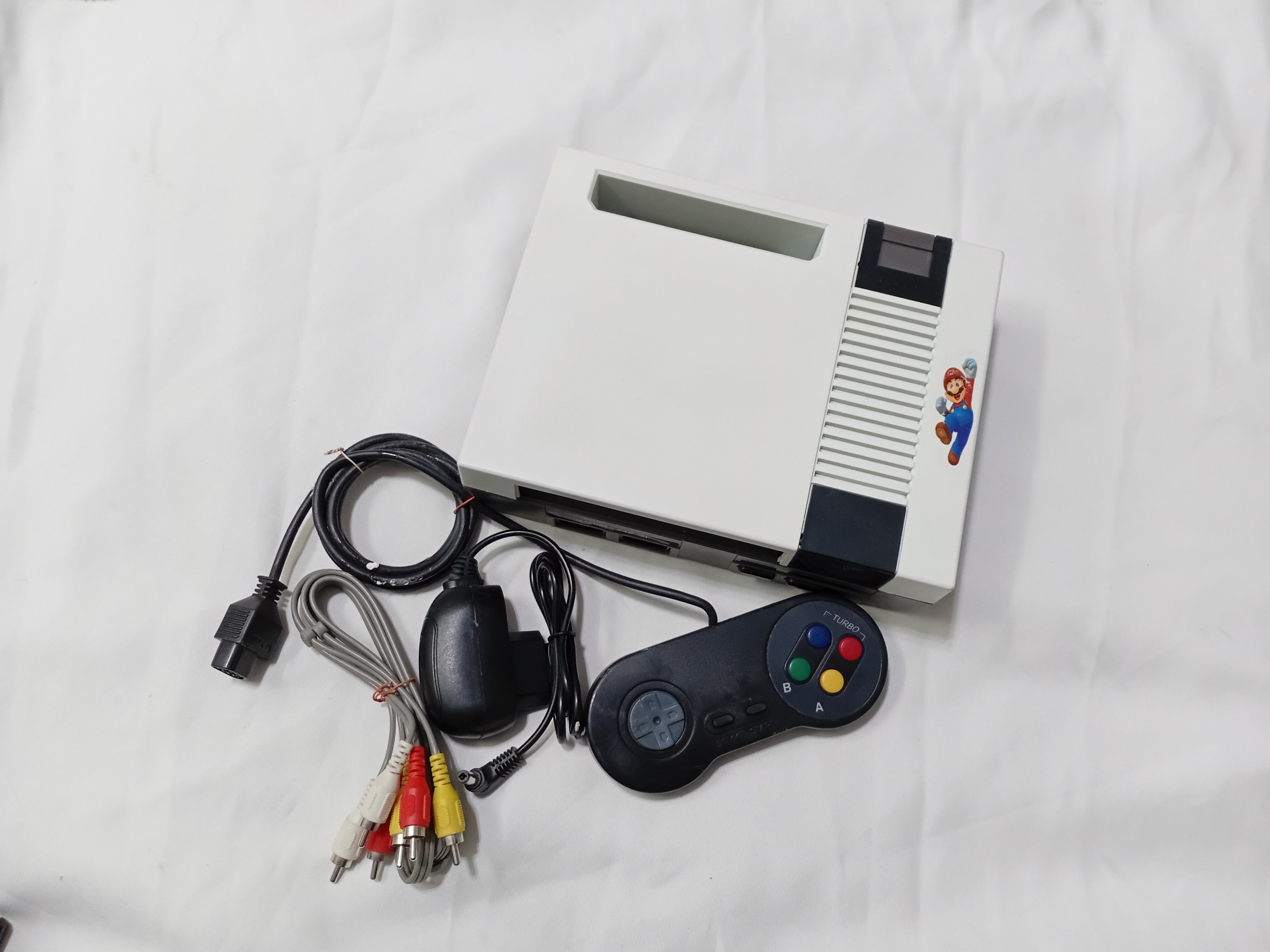 دستگاه بسیار کمیاب میکرو و نینتندو NES