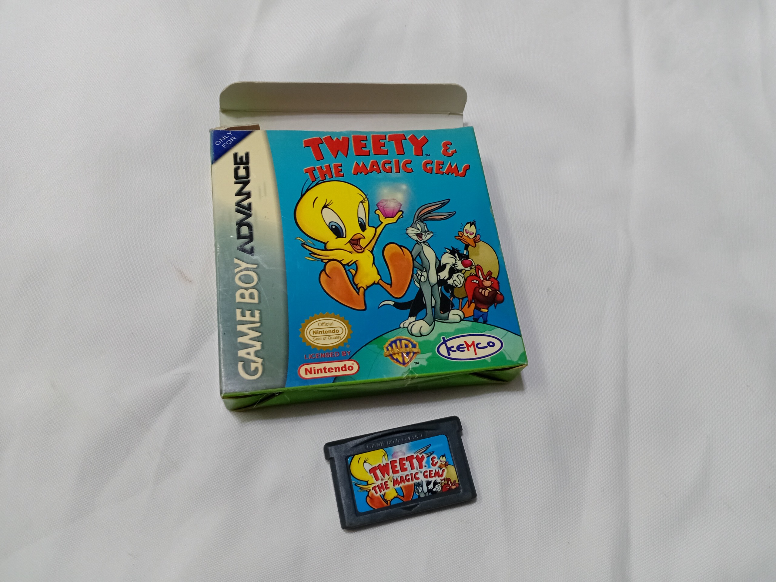 بازی گیم بوی ادونس TWEETY. THE MAGIC GEMS