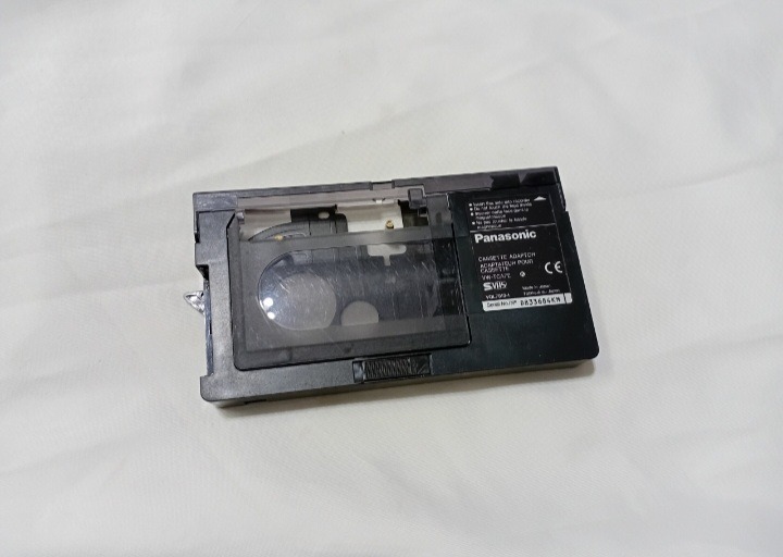 کاست آداپتور مبدل پاناسونیک VHS توضیحات دقت