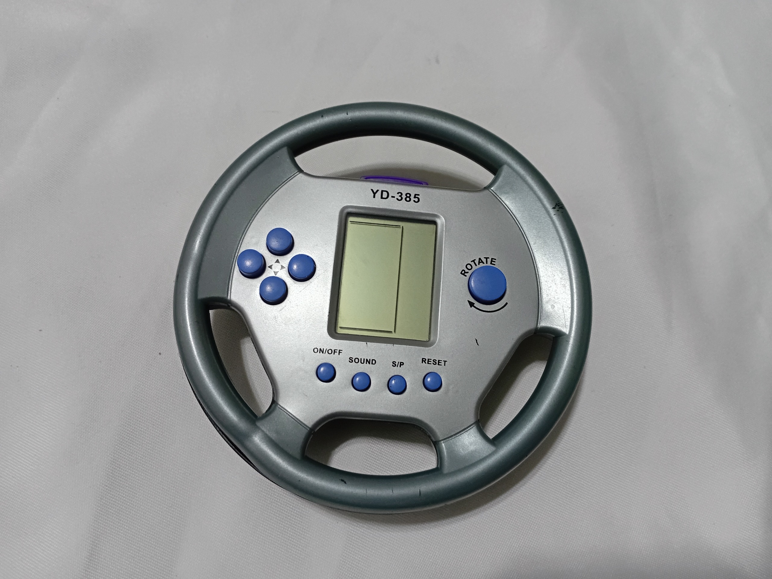 گیم دستی قدیمی طرح فرمان دکوری خاموش