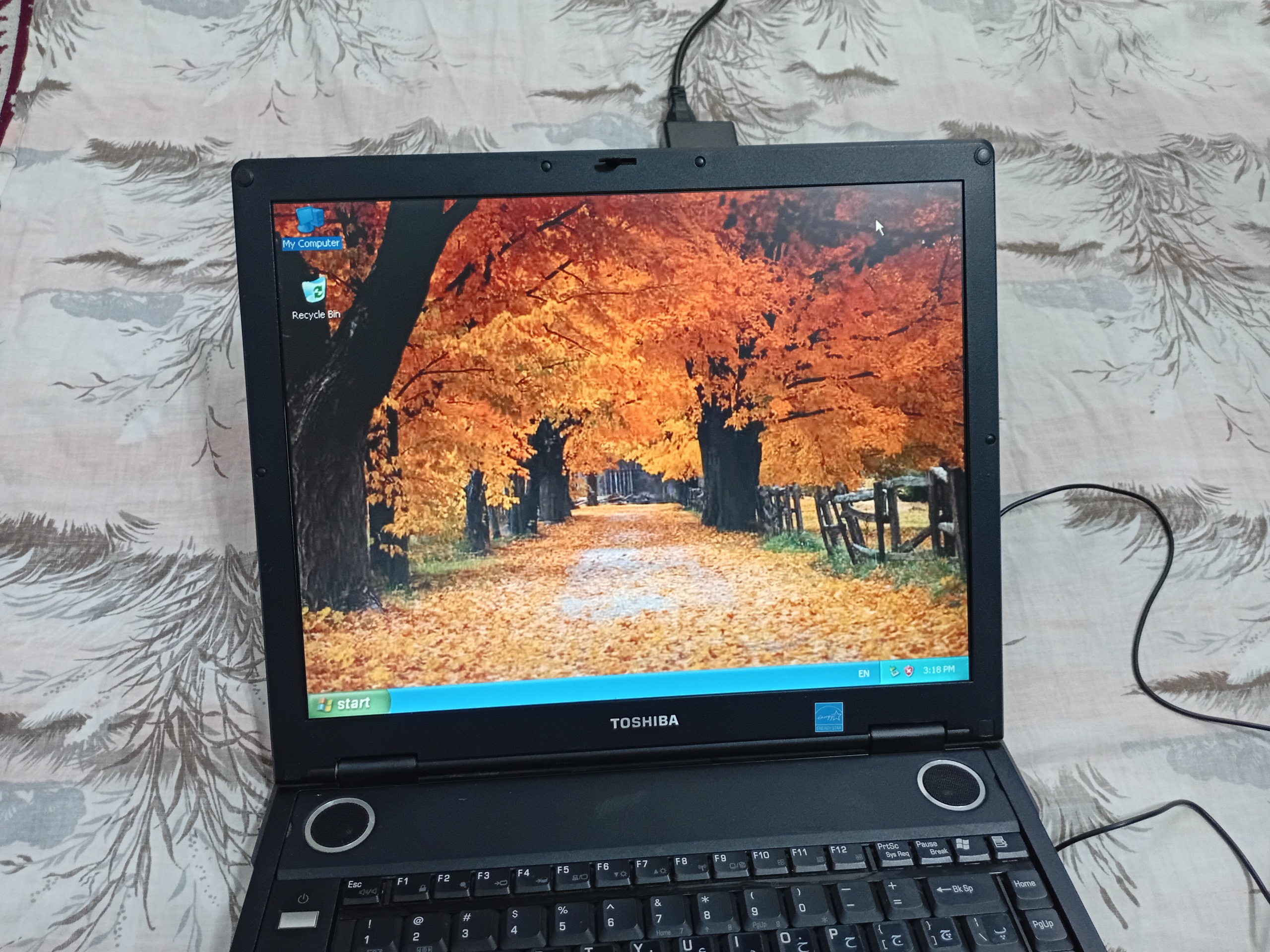 لپ تاپ توشیبا هارد 250 رم 2 گیگ DDR2