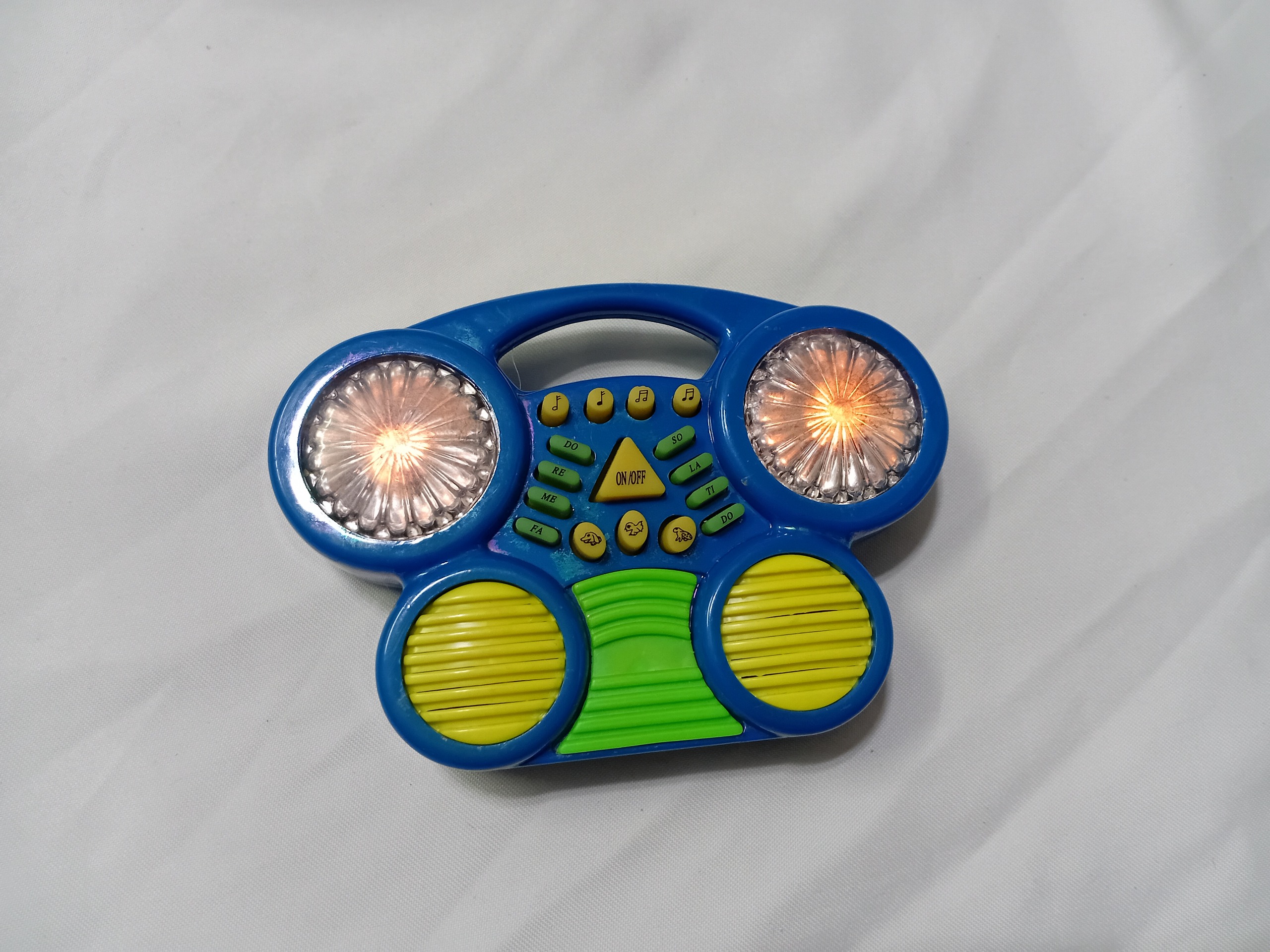 اسباب بازی موزیکال نوستالژی قدیمی طرح ضبط