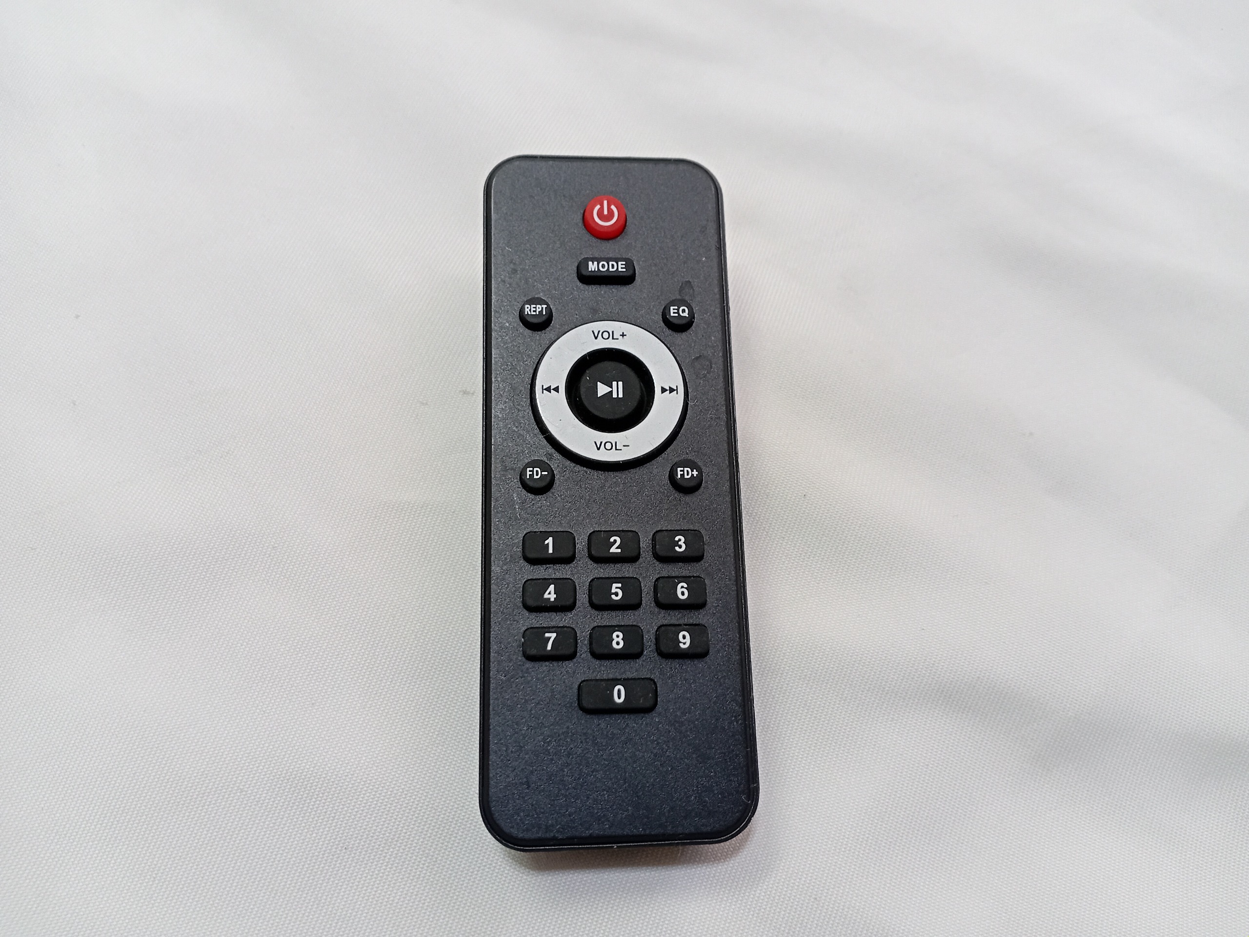 کنترل اسپیکر بلوتوثی سالم