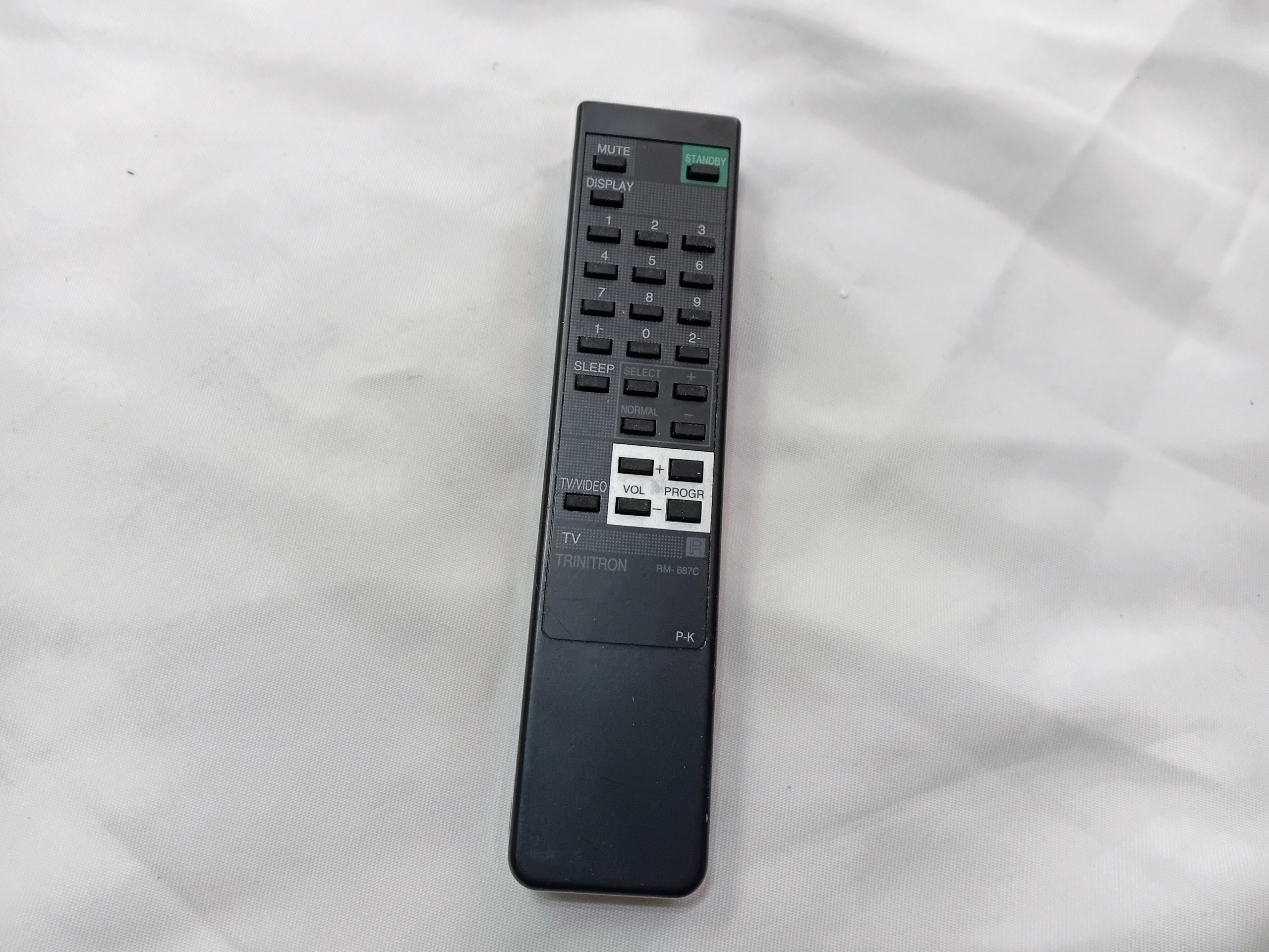 کنترل تلویزیون قدیمی ترتیون RM-687C