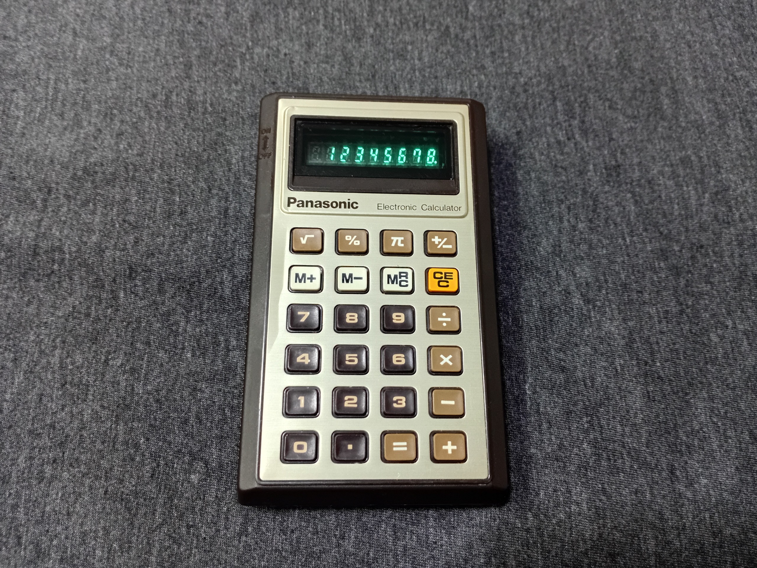 ماشین حساب قدیمی لامپی پاناسونیک کمیاب