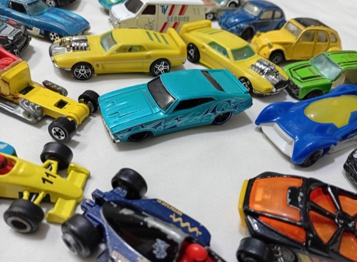 کلکسیون 24 عدد ماشین کوچک فلزی اورجینال